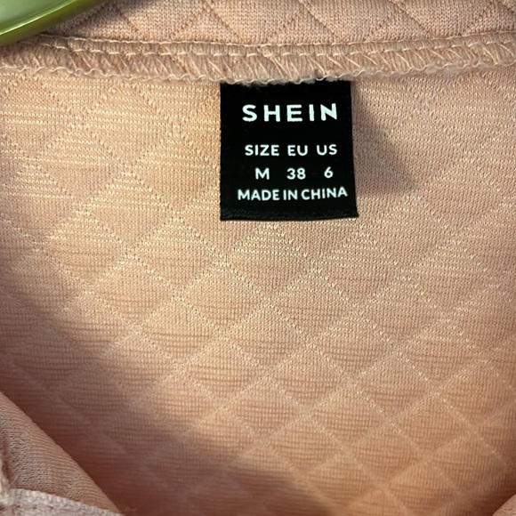 Cropped 1/2 zip - Picture 4 of 7